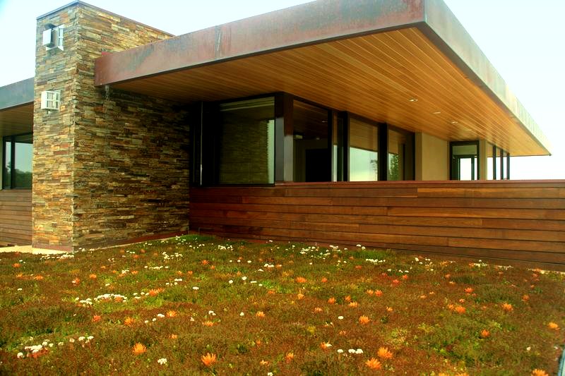 LiveRoof Patented Hybrid Green Roof Systems