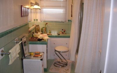 Before & After: Eco-Friendly Bathroom with a Zen Aesthetic