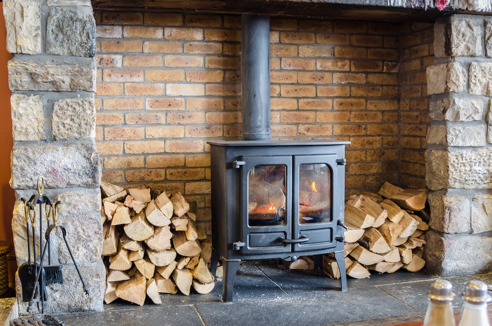 The Complete Guide To Wood Burning Stoves, Does A Wood Burning Stove Heat Better Than Fireplace