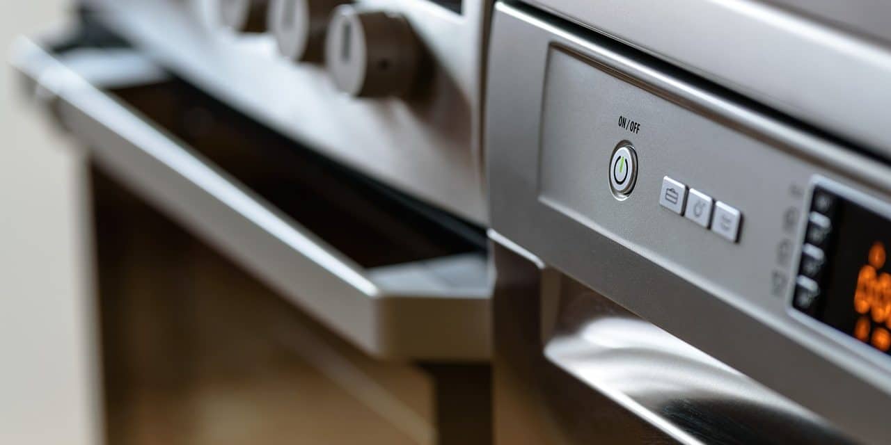 A KITCHEN REVOLT – RECYCLED APPLIANCES TO THE RESCUE